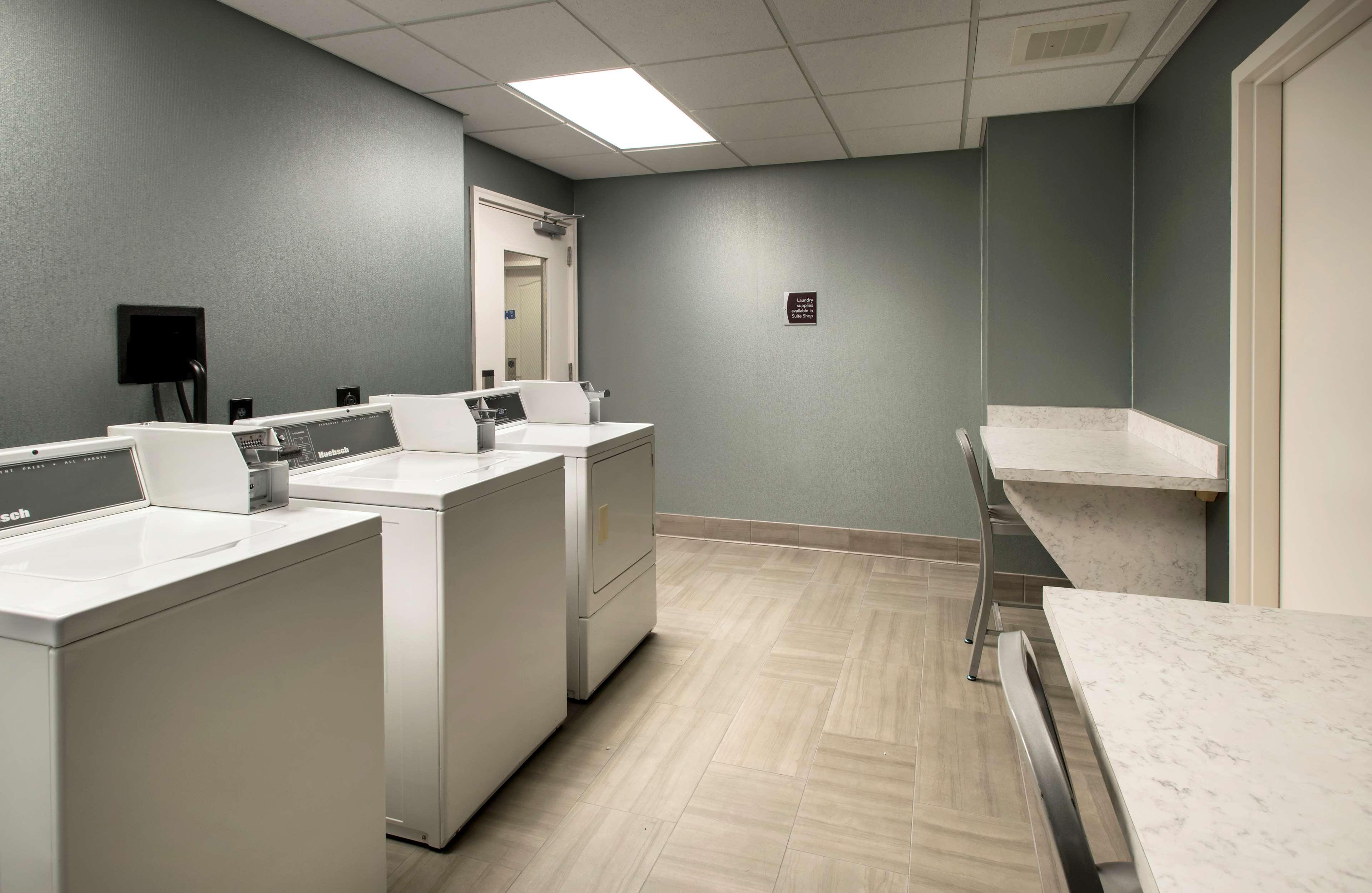 Homewood Suites By Hilton Newburgh-Stewart Airport New Windsor Exterior foto